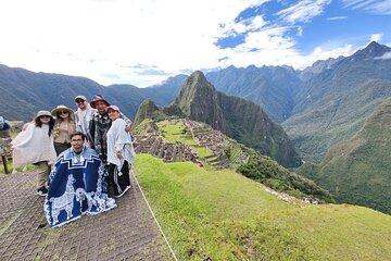 Tour to Machupicchu from Cusco by train including income