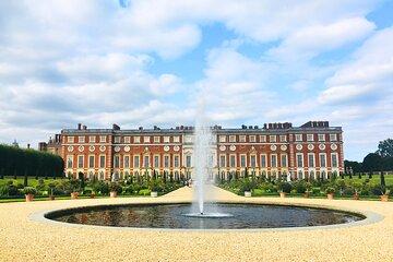 Hampton Court Palace Half Day Trip from London with Tickets