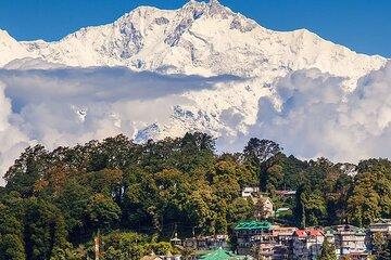 Darjeeling Hills Escape for 3 Nights and 4 Days Private Tour