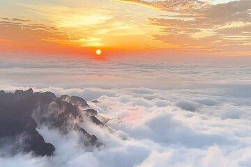 Sanya: Atlantis Aquarium, Yacht Cruise, and Lunch