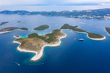 Hvar and Brac Catamaran Cruise with Lunch and Drinks from Split