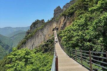 2-Day Chongqing: Cold War Relic, Forest Park & Natural Bridges