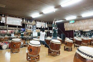 For Beginners Short Taiko Lesson at Osuwa Daiko Dojo