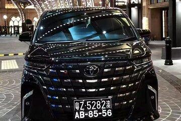 Seamless transfer- Hong Kong to Shenzhen: Private, Meet & Greet
