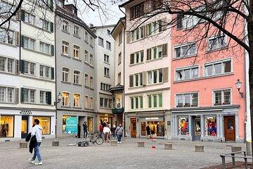 Zürich city game: lovely legends and mysterious myths