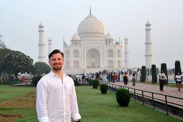 Private Taj Mahal Sunrise Tour By Car From Delhi