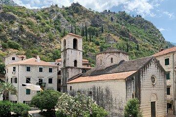 Kotor: Lost in the Medieval Streets of Kotor Old Town city game