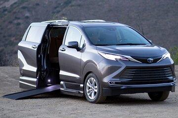 Wheelchair Accessible Airport Transfer Chicago to O’Hare, Midway
