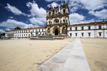 Treasures of Portugal Alcobaça, Nazaré and Óbidos from Lisbon