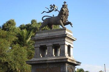 Addis Mercato Market and City Sight Layover Tour