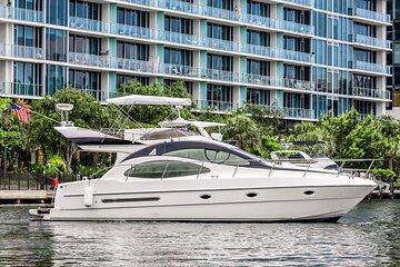 Miami Yacht Charter: Private 45’ Azimut Flybridge for 12 Guests