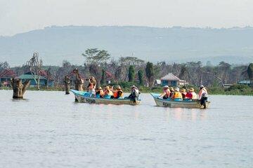 Private Tour to Hells Gate and Lake Naivasha with Spa