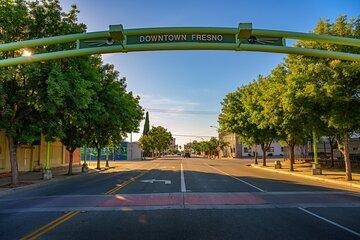 Fresno Art Walk Mural District Dazzling Downtown Dash
