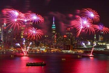 Circle Line: New Year’s Eve Dinner & Fireworks Cruise (All Ages)