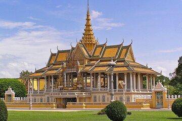 Cultural Treasures of Luang Prabang Group Exploration Tour