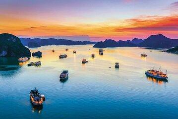 Halong Bay Luxury Day Cruise from Hanoi
