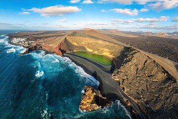 Private Car Tour of Cueva de los Verdes in Lanzarote