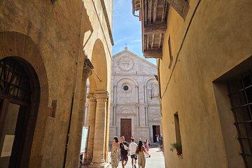 Val d'Orcia Full Day Tour Pienza Montepulciano and Wine Tasting