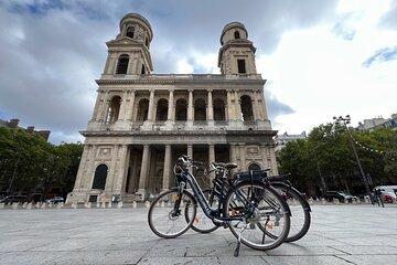 Small Group Bike Tour of Paris Left Bank