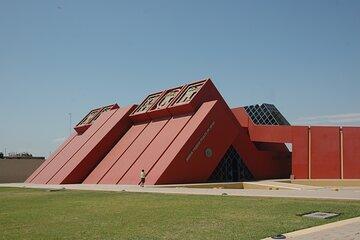 Full-day tour: Sicán, Túcume, Royal Tombs, Chiclayo city & Lunch