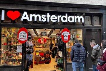 Amsterdam Walking Tour with Expert Guide and Dutch Fries