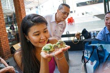 Feel the Heartbeat: A Singapore Chinatown Walking Tour