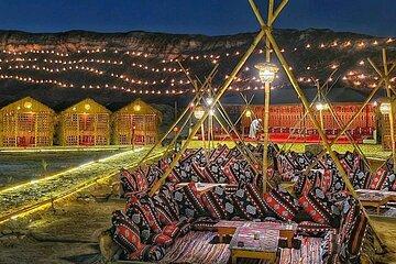 Private tour in Khan El Khalili with Bedouin dinner in the desert