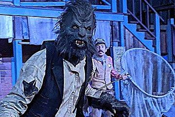Pistoleros Wolfman Halloween Stunt Show