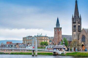 Discover Loch Ness and Urquhart Castle
