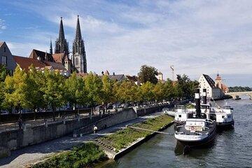 Private Transfer from Regensburg to Prague
