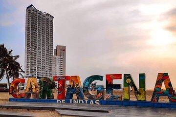 Cartagena City Guided Tour and San Felipe Castle