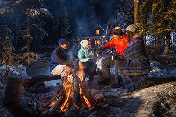 Open Fire Aurora Viewing and Snowshoeing Adventure in Whitehorse