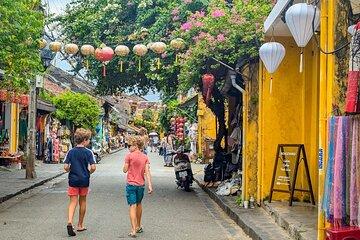 Heritage Train Adventure in Hue to Hoi An with Lantern Experience