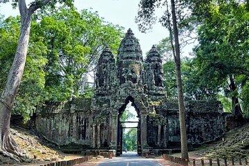 Angkor Wat Backroads Private Cycling Tour