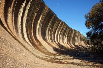 Wave Rock Chinese Day Tour from Perth