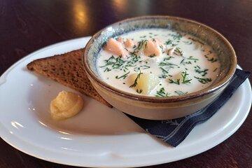 Rovaniemi: Insider Guided Food Tour With 5 Tastings