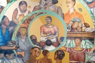 Private Tour Hidden Murals and Authentic Flavors of Mexico City