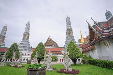 Bangkok 1-Day Highlights by Private Vehicle + Jim Thompson House