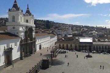 Private Guided Sightseeing and the Equator line