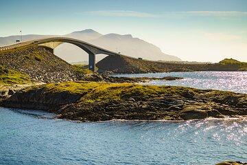 Full Day Private Shore Tour in Atlantic Road and Molde Highlights