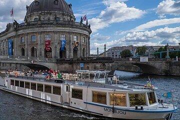 Berlin Historical City Cruise 1 Hour Sightseeing Tour