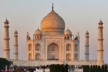 All Inclusive Taj Mahal Tour From Mumbai