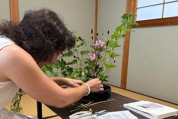 Ikebana Floral Design Workshop in Kyoto