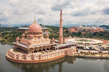 Putrajaya Lakes and Pink Mosque Ride