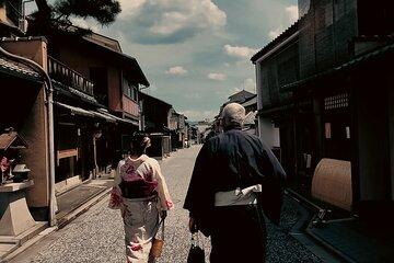 Cinematic Portrait Film Experience in Kyoto with Local Filmmaker