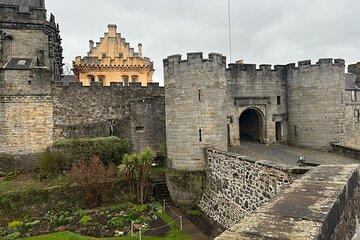 Stirling Castle, Kelpies, Falkirk Wheel, Cows Half Day Tour