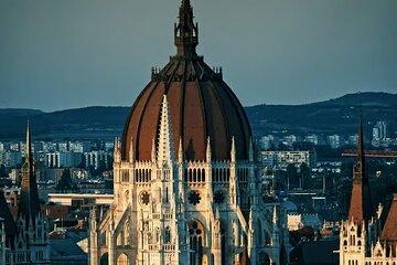 Private Budapest City Tour by Car