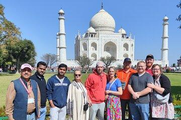 Taj Mahal Day Tour by Private AC Car from Delhi with Meal at 5