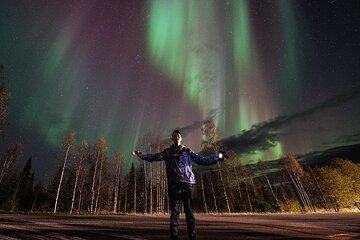 Rovaniemi Northern Lights Hunt With A Professional Photographer