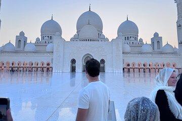 Private-Grand Mosque and Wahad Al Karama Tour
